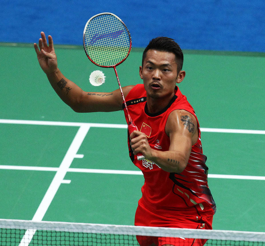 他们通过一 他们通过一