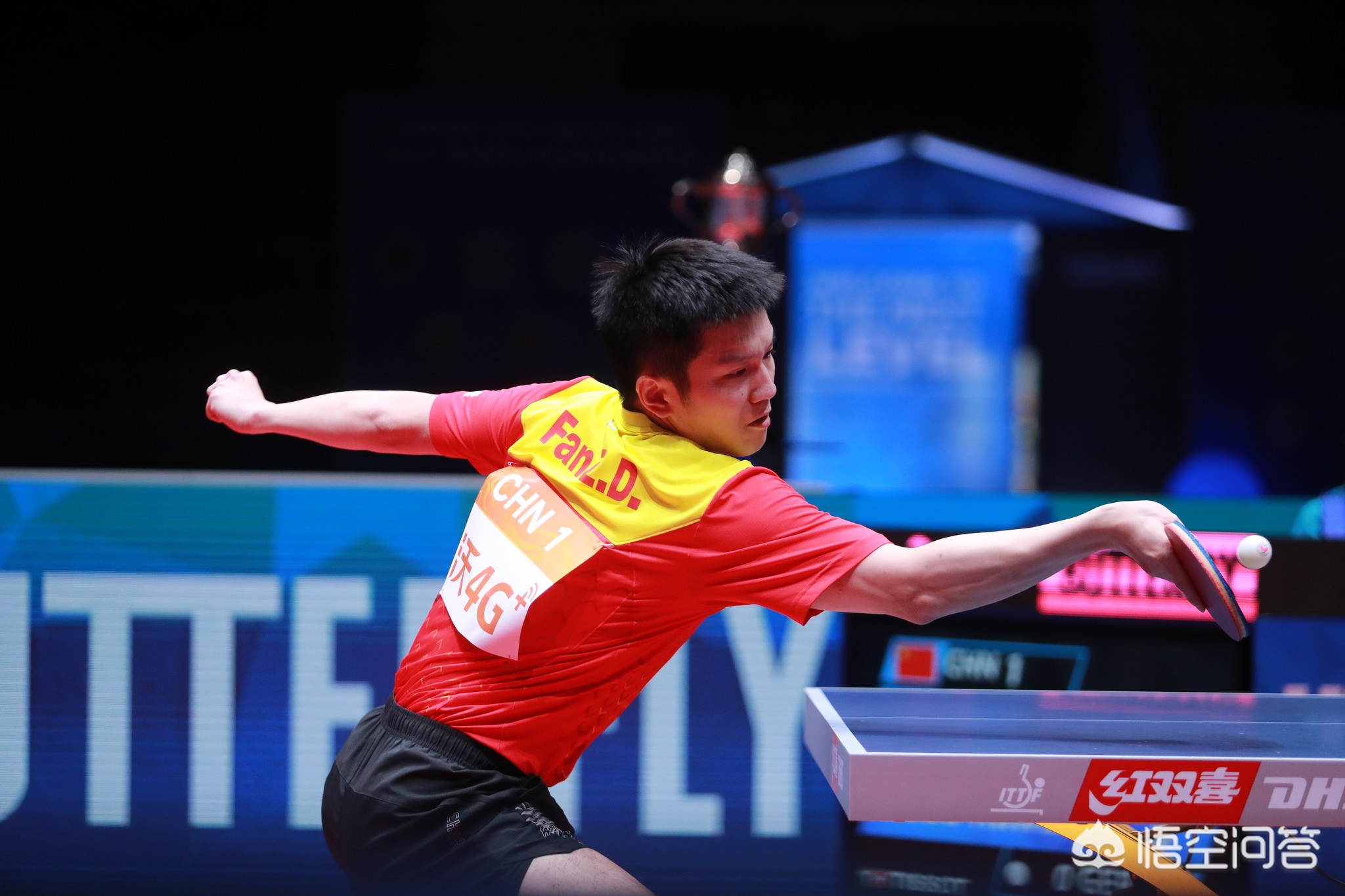 而且防守端 而且防守端